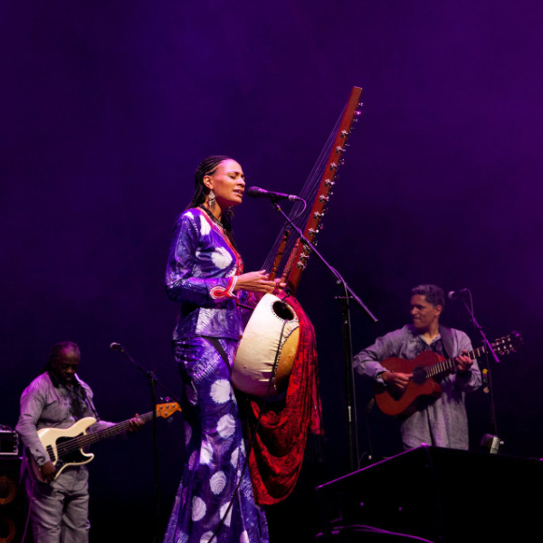 sona jobarteh
