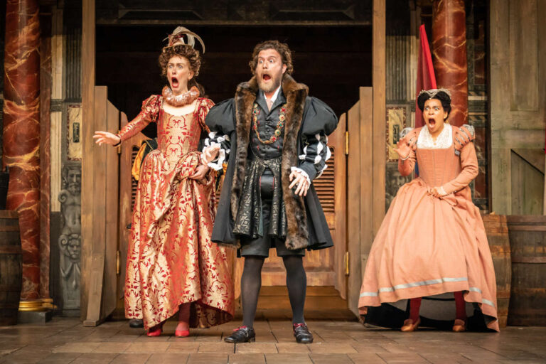 The Comedy of Errors at Shakespeares Globe c. Marc Brenner